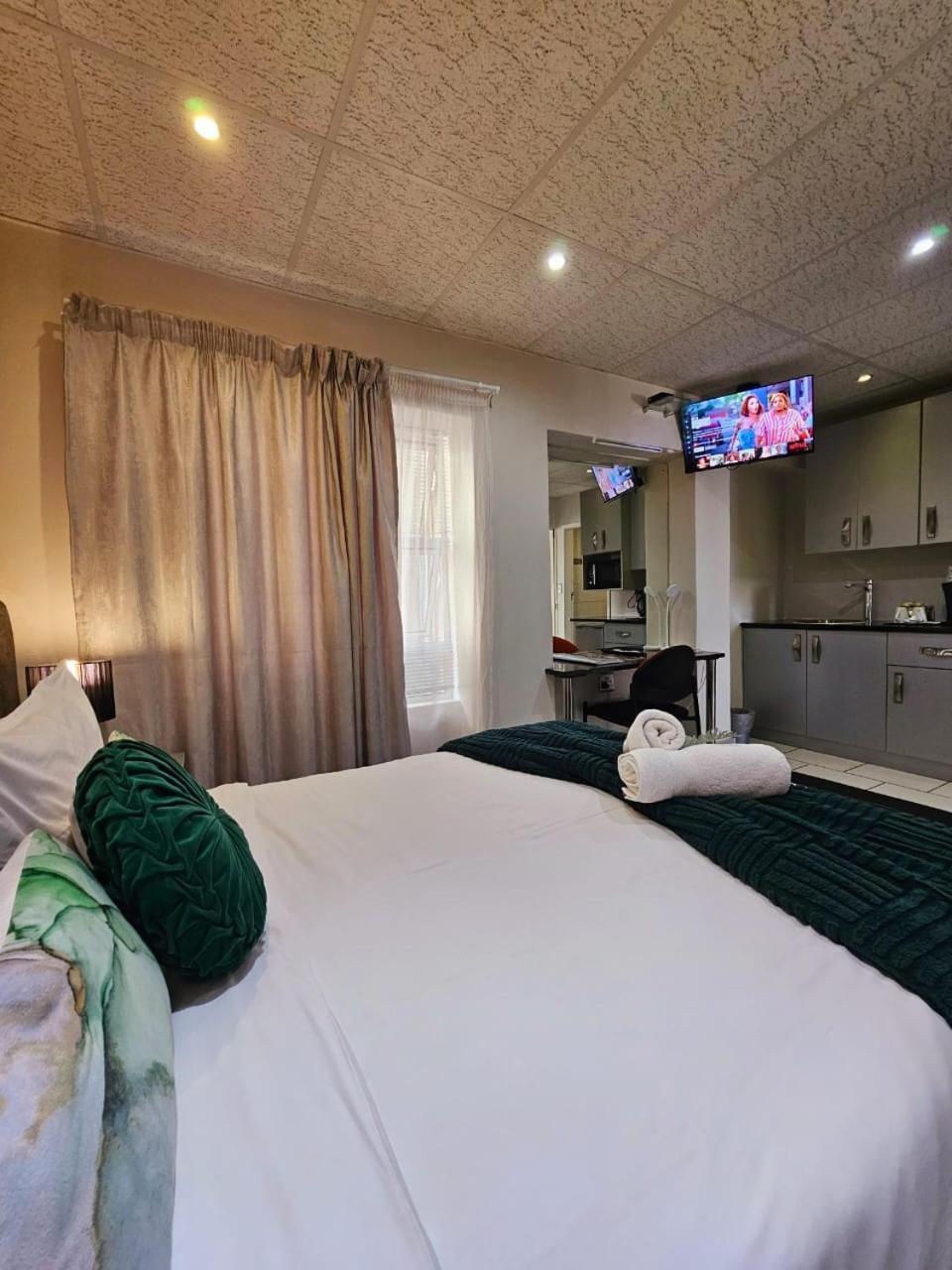 בלומפונטייין Lion Lodge מראה חיצוני תמונה